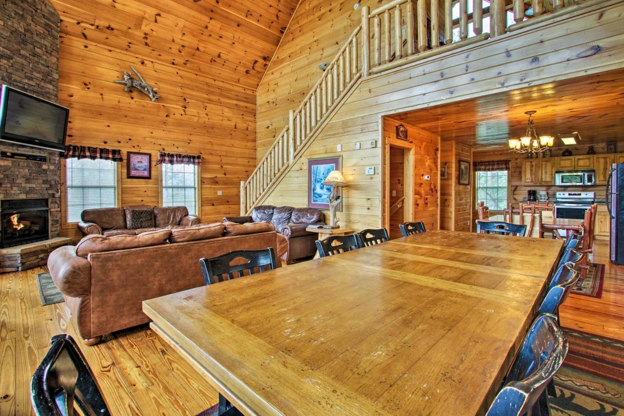 Expansive Gatlinburg Cabin Hot Tub, Deck And Grill! מראה חיצוני תמונה